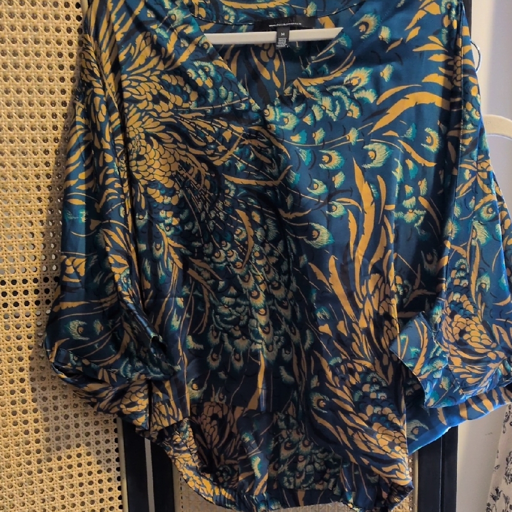 Elegant Blue and Gold Women's Top